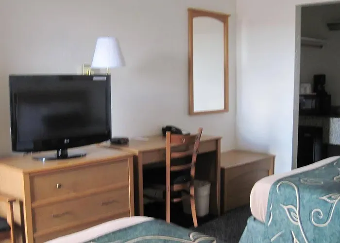 Travelodge By Wyndham Hotel